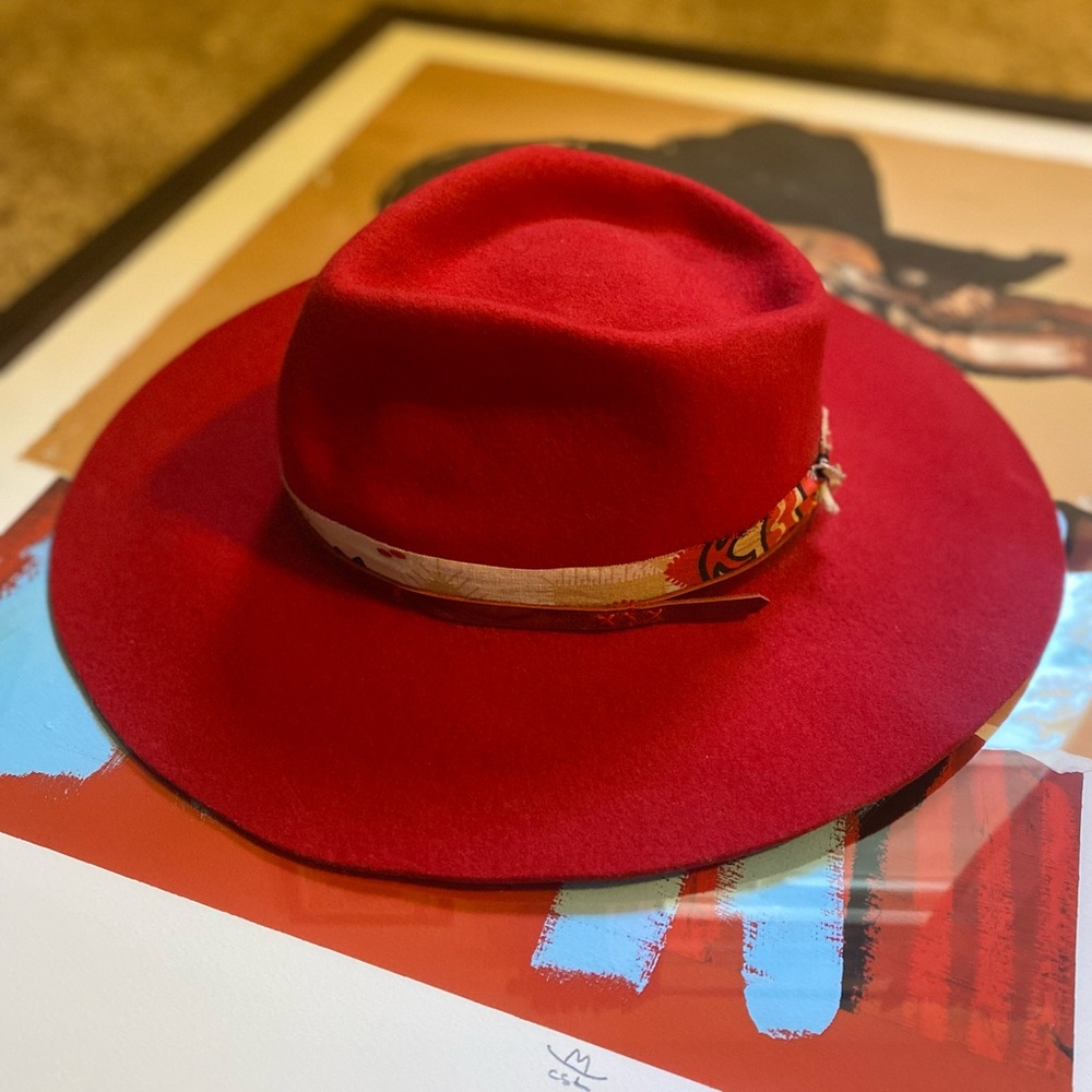 Red Rodeo King Felt Cowboy Hat with Leather & Embroidered Details–Small